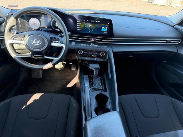 Used 2024 Hyundai Elantra SEL image 10