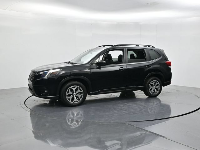 Used 2024 Subaru Forester Premium AWD/4WD image 5