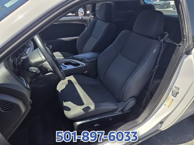 Used 2019 Dodge Challenger SXT w/ Blacktop Package RWD image 9
