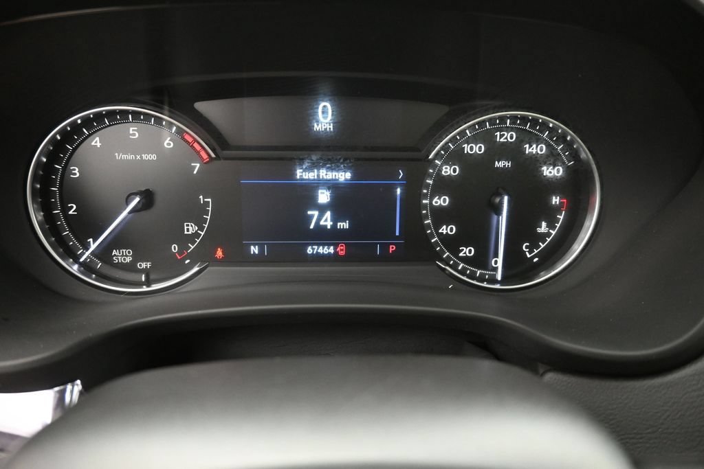 Used 2023 Cadillac XT4 Luxury w/ Driver Awareness Package FWD image 3