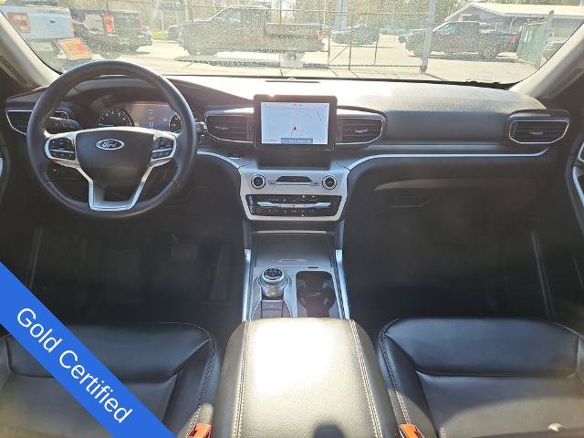 Certified 2022 Ford Explorer XLT w/ Equipment Group 202A AWD/4WD image 3