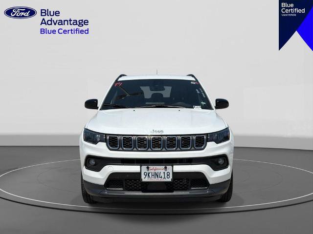 Used 2024 Jeep Compass Latitude AWD/4WD image 3