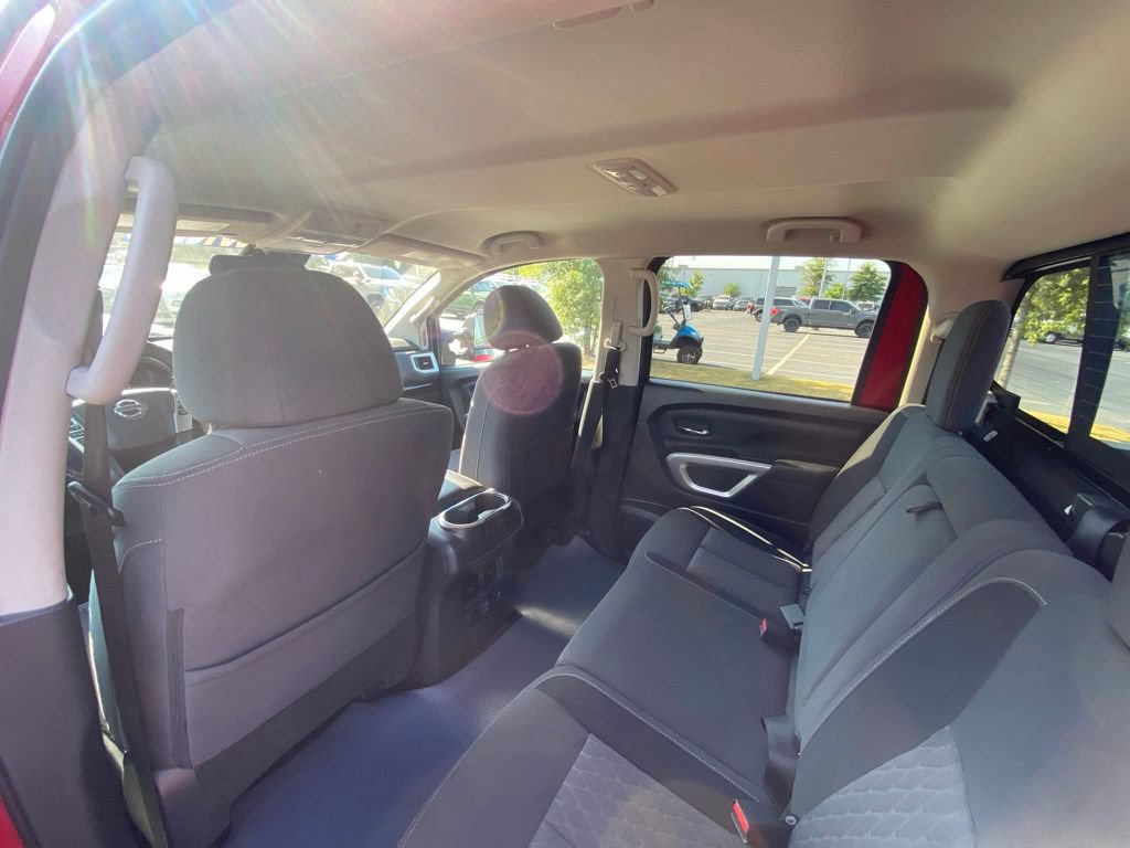 Used 2021 Nissan Titan SV w/ SV Convenience Package RWD image 23