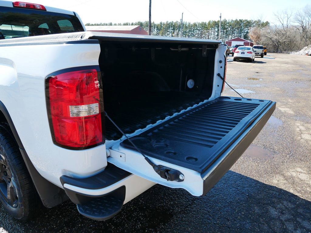 Used 2018 GMC Sierra 1500 SLE w/ Elevation Edition AWD/4WD image 10