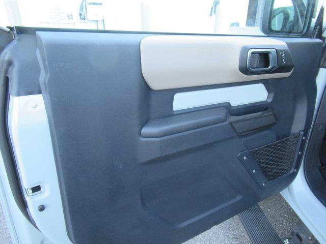 Certified 2024 Ford Bronco Wildtrak AWD/4WD image 16