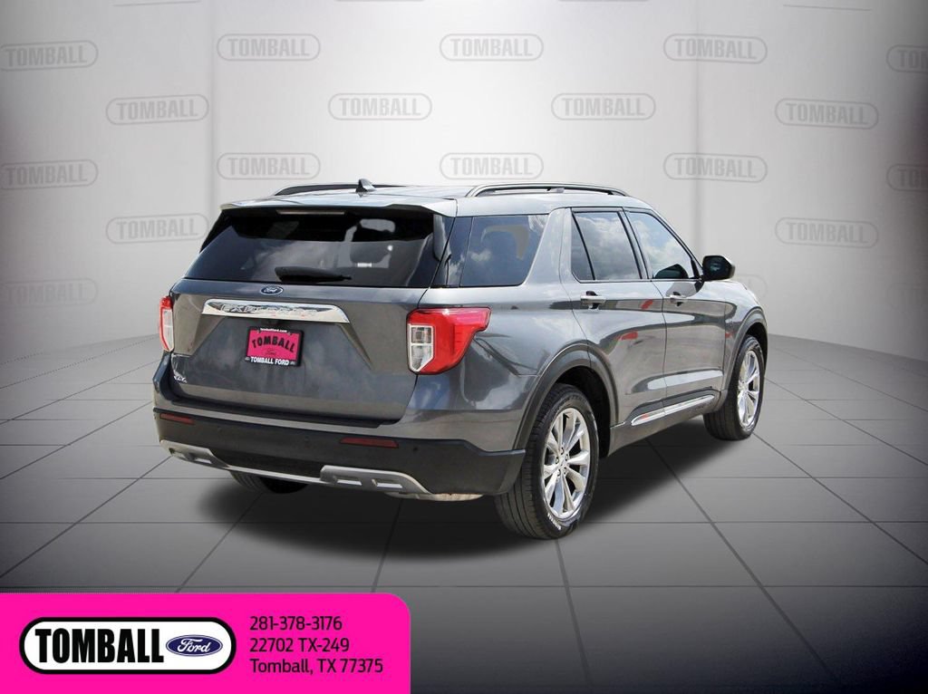 Certified 2023 Ford Explorer XLT w/ Equipment Group 202A RWD image 8
