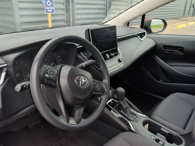 Used 2025 Toyota Corolla LE FWD image 10