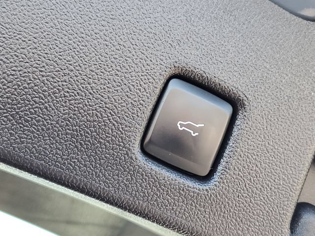 Certified 2025 Ford Escape ST-Line Select AWD/4WD image 36