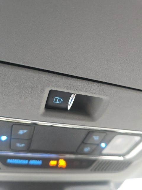 Certified 2022 Ford F150 Lariat w/ Equipment Group 502A High image 31