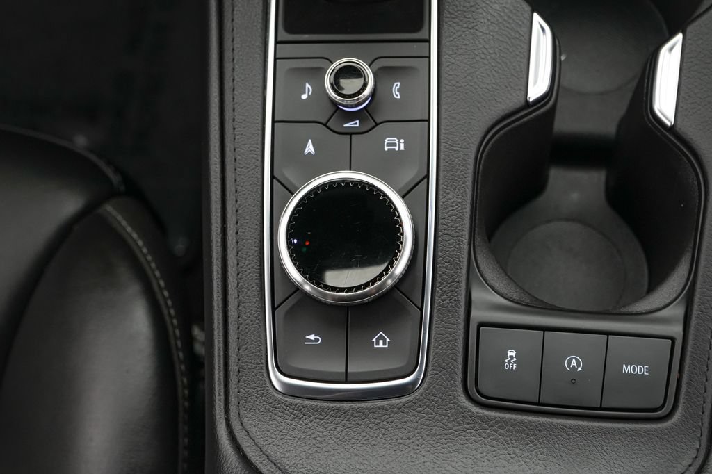 Used 2024 Cadillac XT4 Luxury FWD image 16