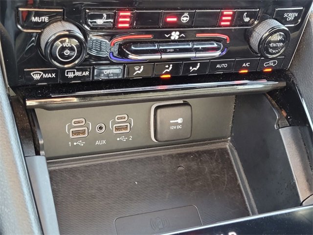 Used 2023 Jeep Grand Cherokee L Laredo image 20