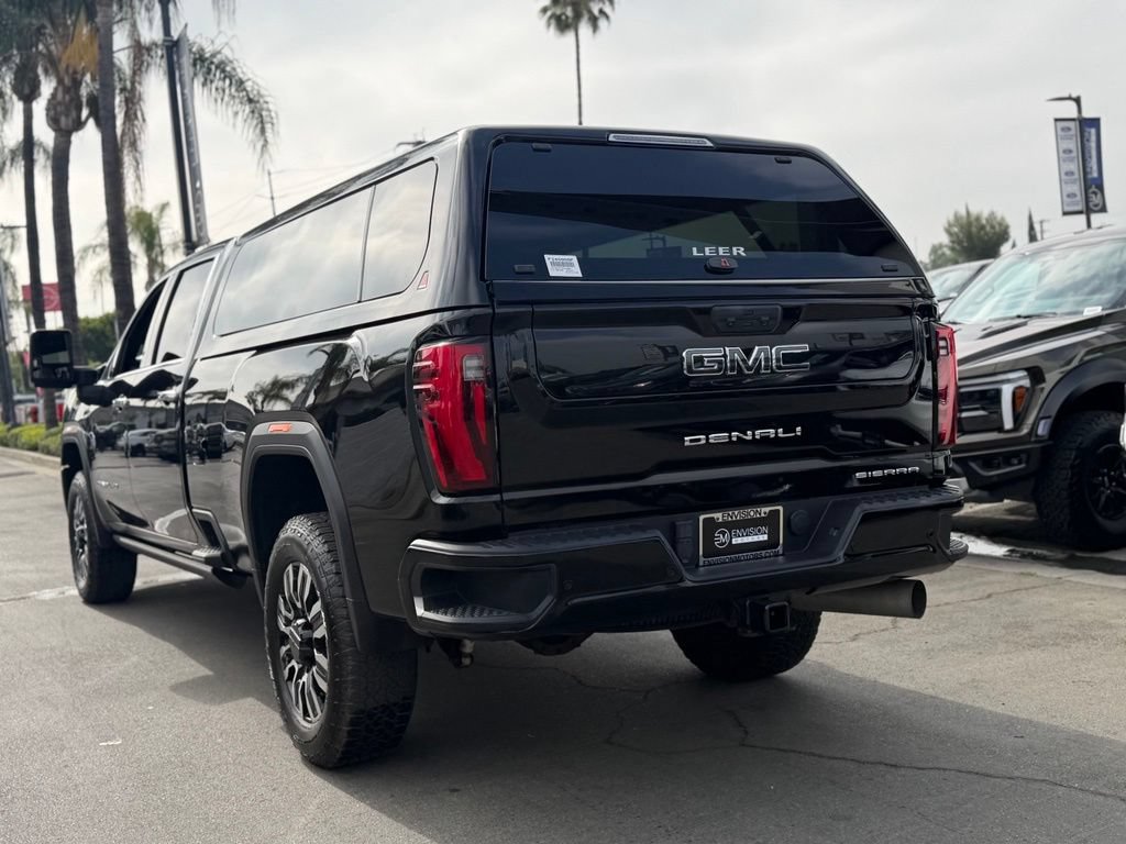 Used 2024 GMC Sierra 3500 Denali Ultimate AWD/4WD image 10
