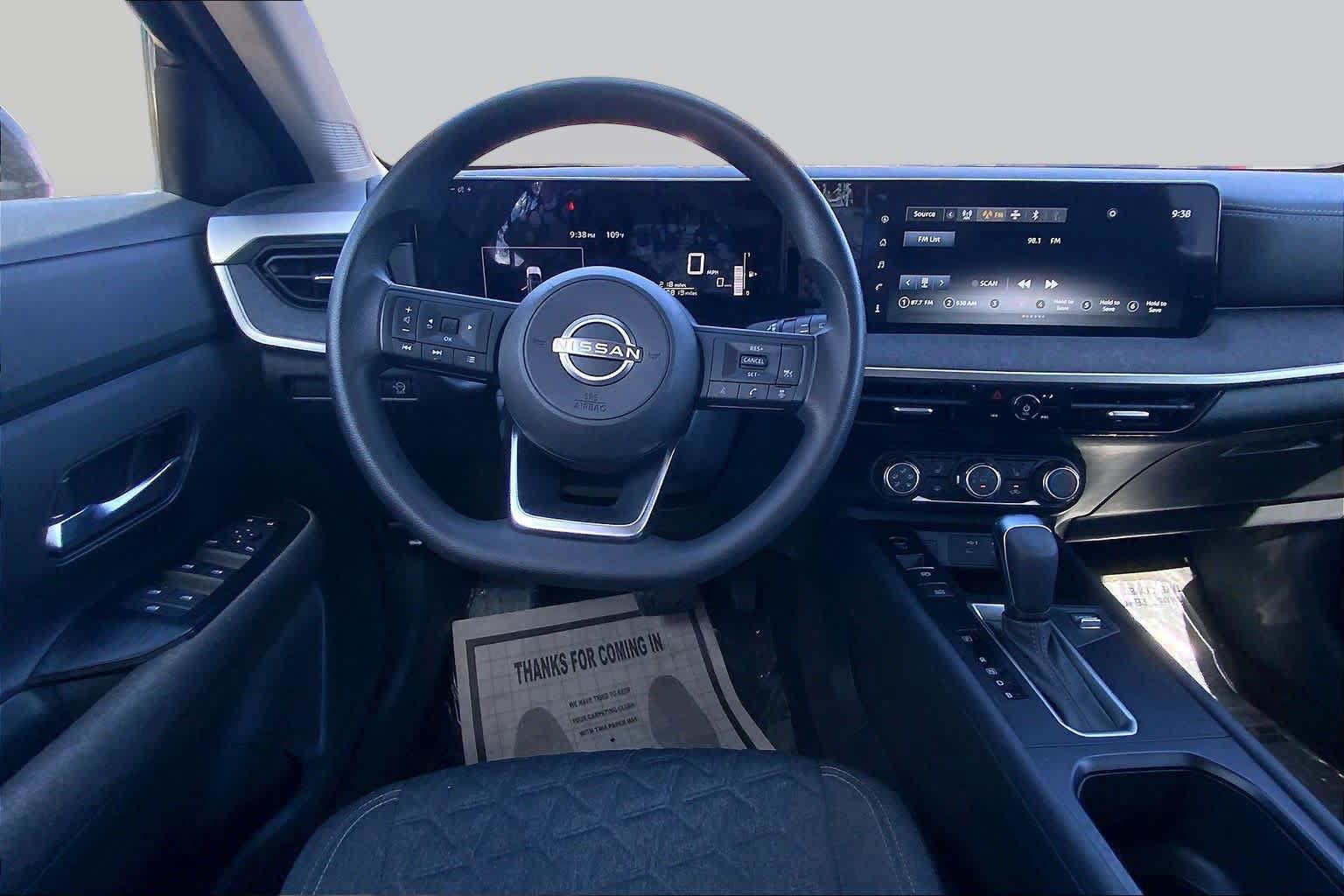 Used 2025 Nissan Kicks SV w/ SV Premium Package FWD image 6