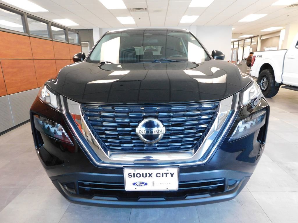 Used 2021 Nissan Rogue S AWD/4WD image 3