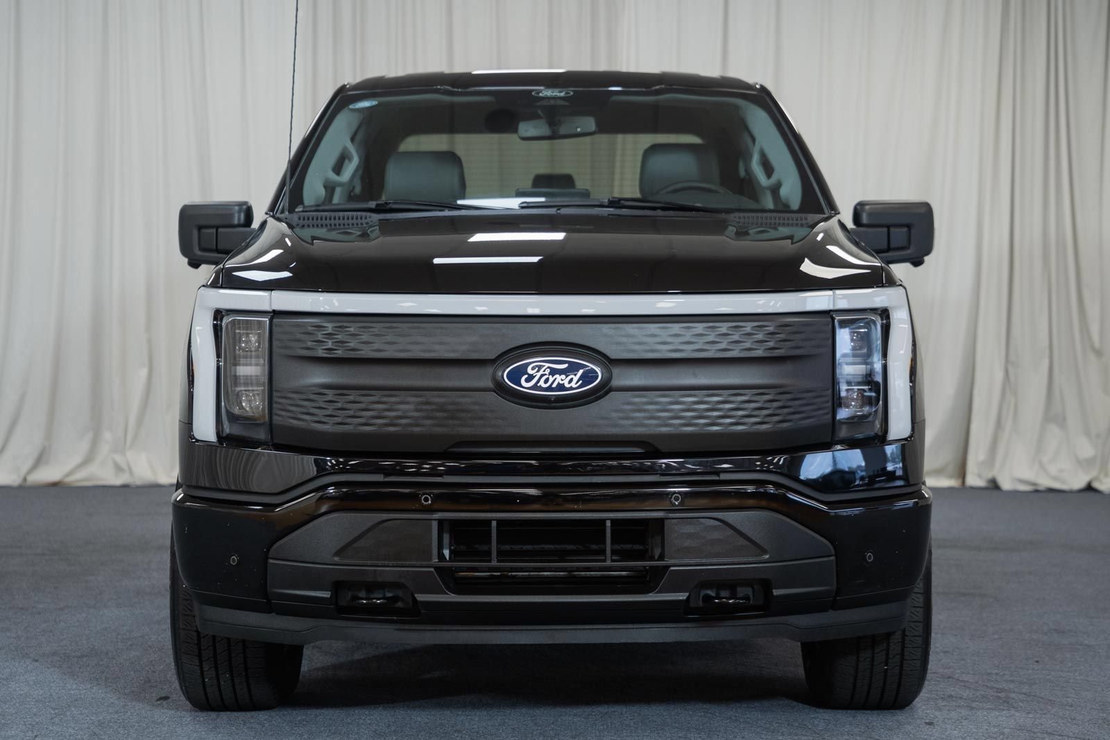Certified 2025 Ford F150 Lightning Flash AWD/4WD image 2