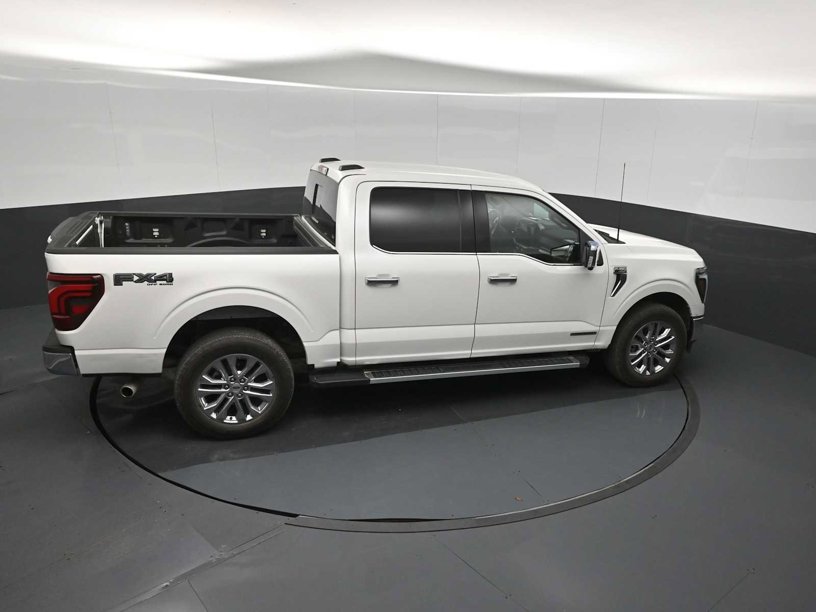 Certified 2025 Ford F150 Lariat w/ Equipment Group 501A Mid AWD/4WD image 17