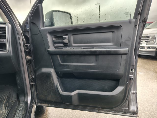 Used 2018 RAM 1500 Express AWD/4WD image 14