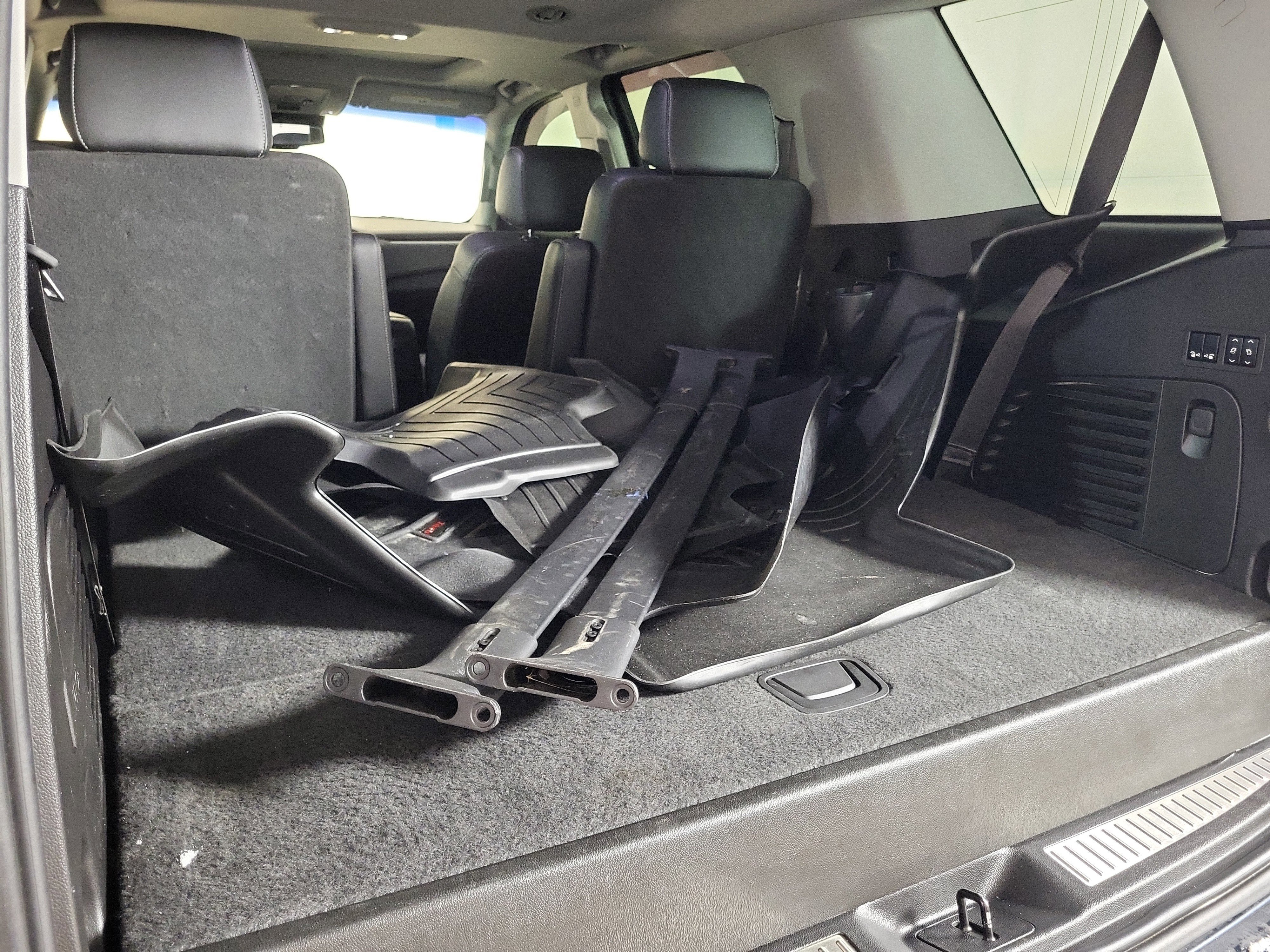 Used 2019 Chevrolet Tahoe Premier w/ Max Trailering Package image 27