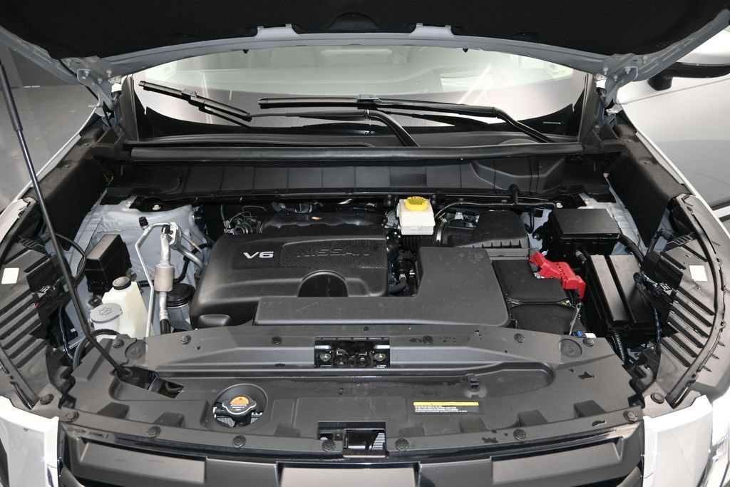 Used 2023 Nissan Pathfinder Platinum AWD/4WD image 15
