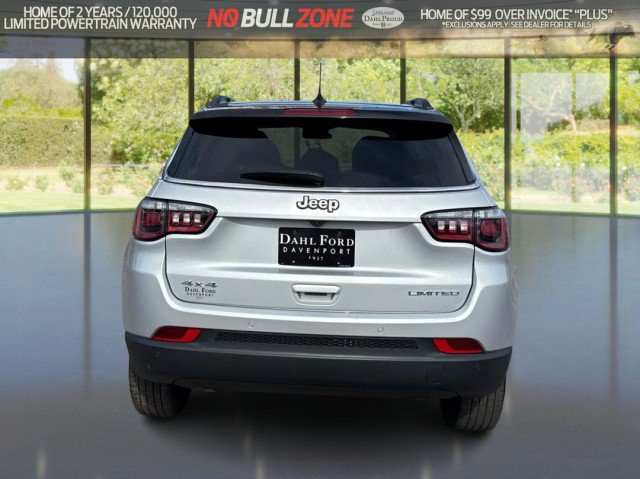 Used 2025 Jeep Compass Limited AWD/4WD image 4