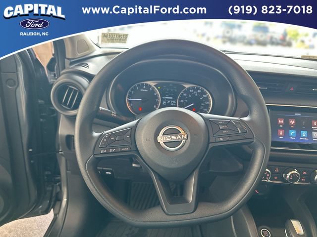 Used 2025 Nissan Kicks Play S FWD image 15