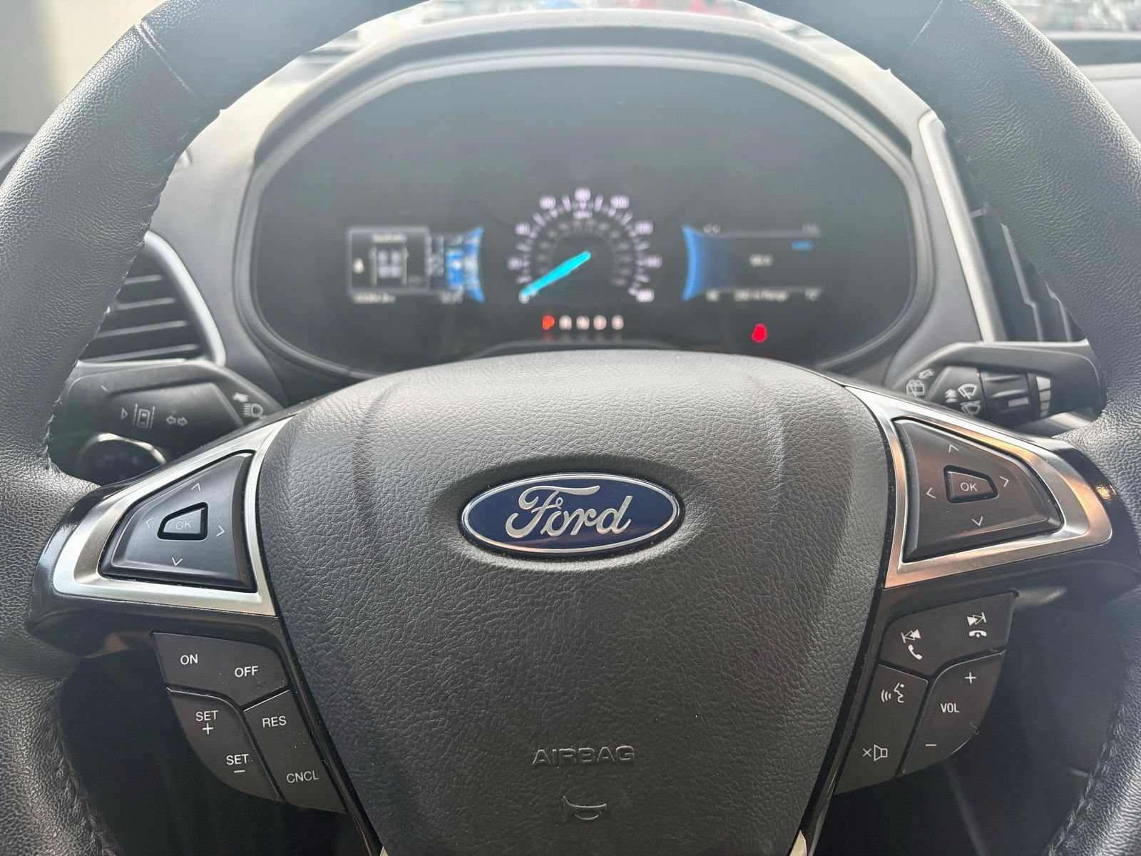 Certified 2024 Ford Edge SEL AWD/4WD image 17