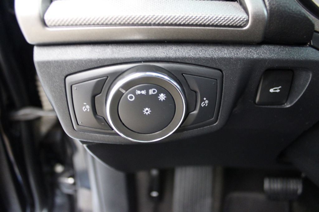 Certified 2020 Ford Fusion SE FWD image 19
