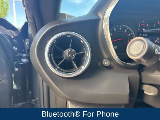 Used 2020 Chevrolet Camaro LT w/ RS Package RWD image 18