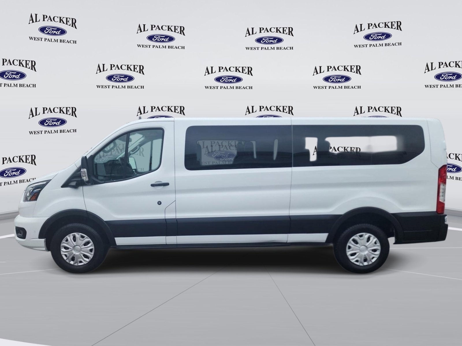 Certified 2023 Ford Transit 350 XLT RWD image 2