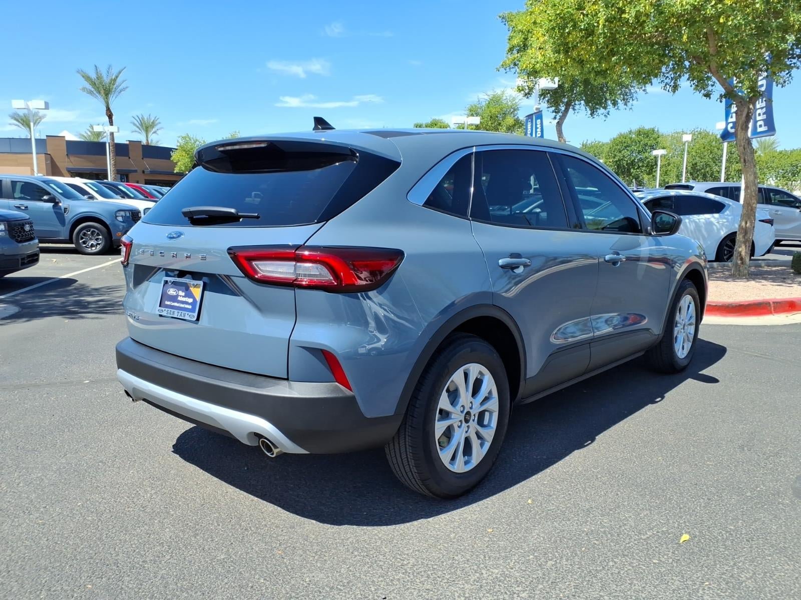 Certified 2024 Ford Escape Active FWD image 4