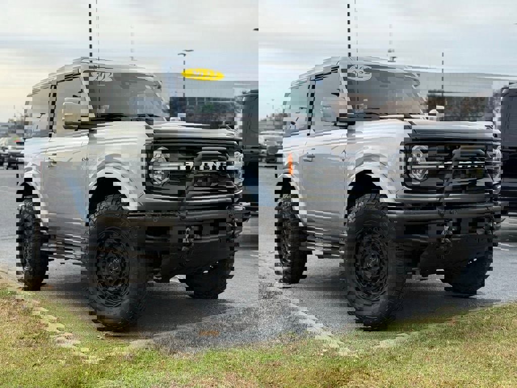 Certified 2022 Ford Bronco Outer Banks image 2