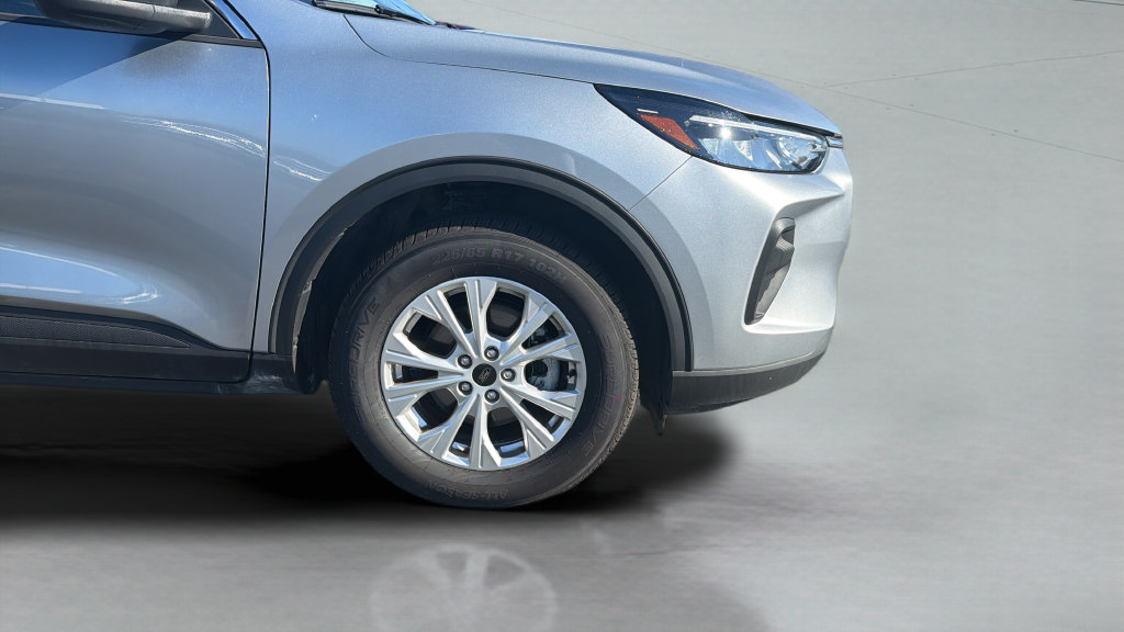 Certified 2024 Ford Escape Active AWD/4WD image 15