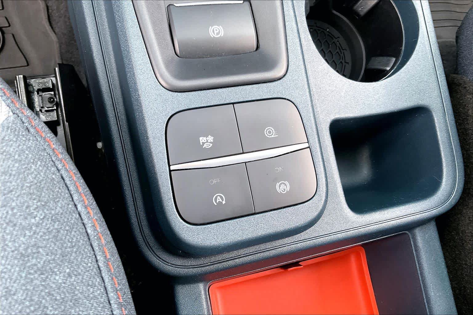 Certified 2022 Ford Maverick XLT FWD image 30