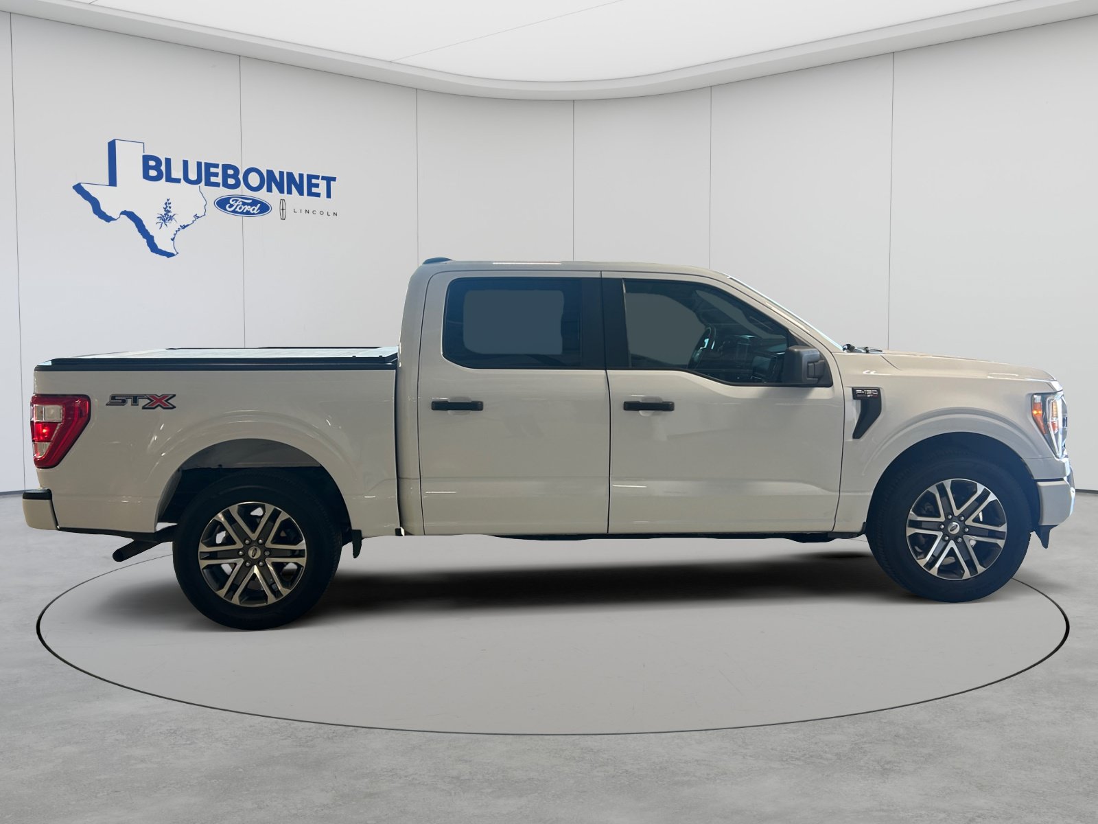 Certified 2021 Ford F150 XL w/ STX Appearance Package RWD image 4