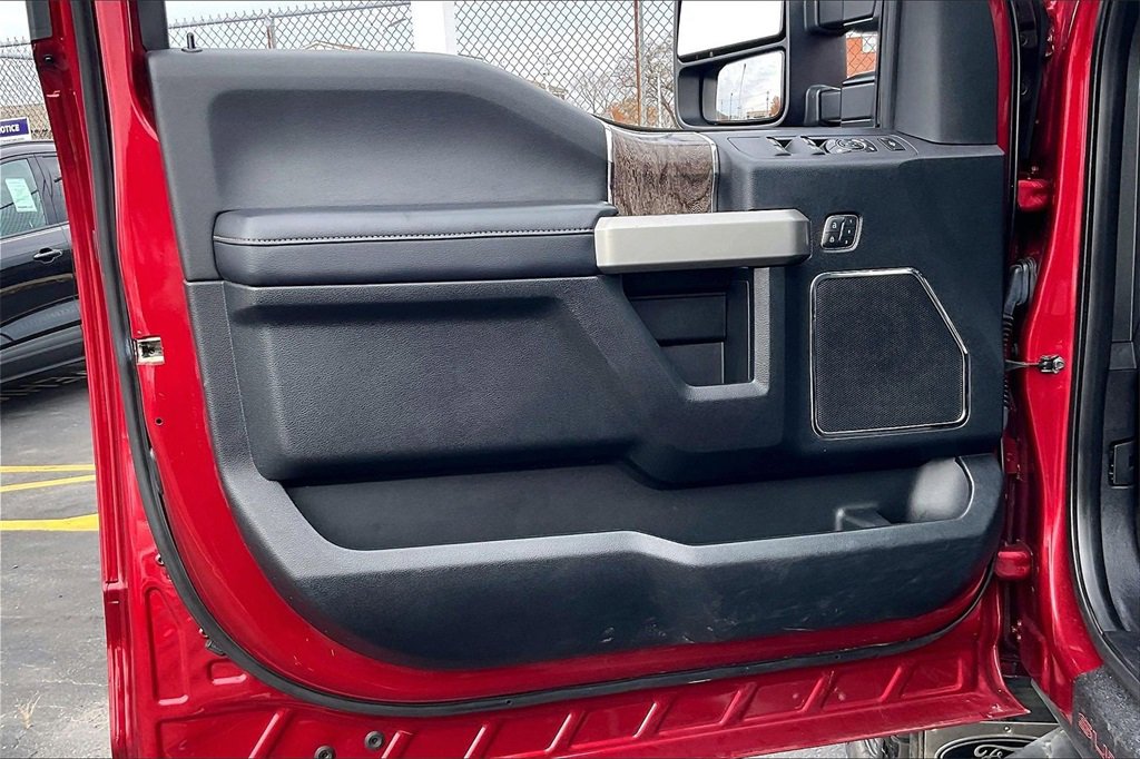 Certified 2017 Ford F250 Lariat w/ Lariat Ultimate Package image 22