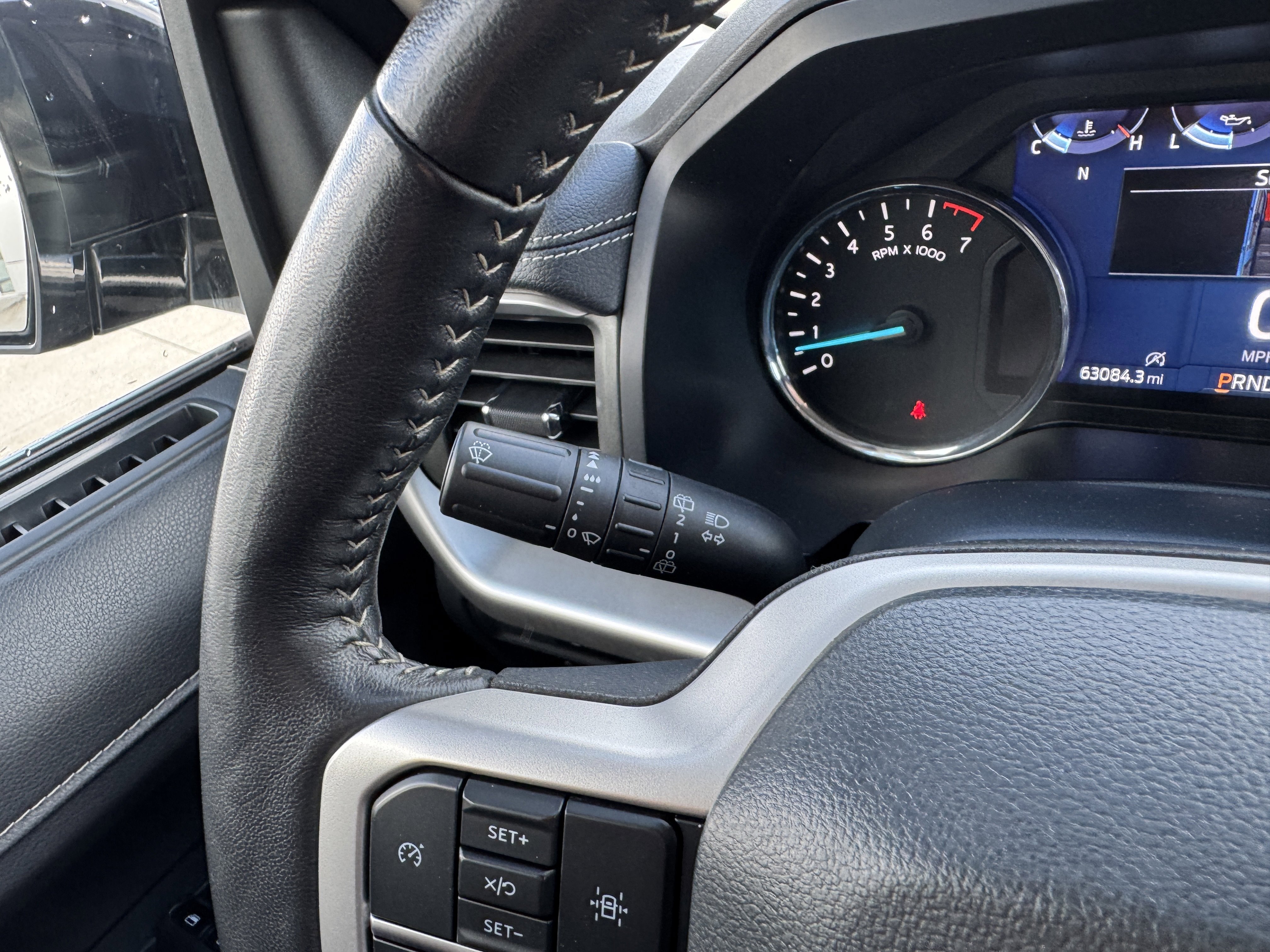 Certified 2024 Ford Expedition Max XLT image 15