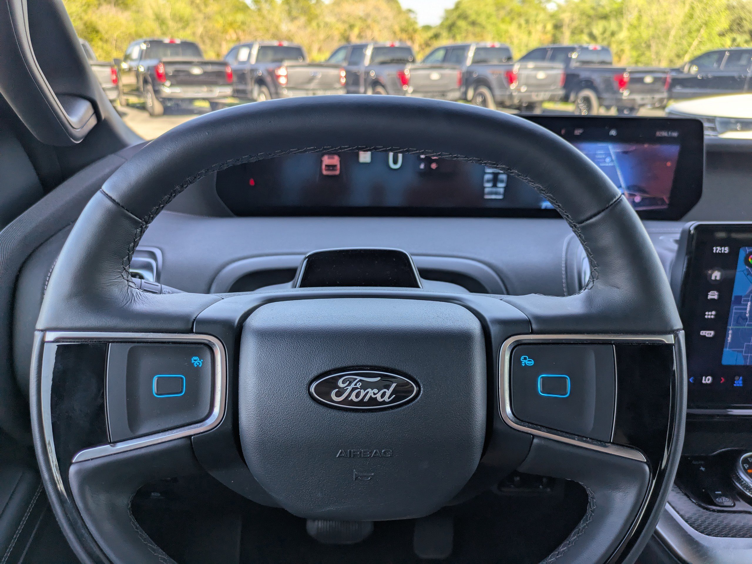 Certified 2025 Ford Expedition Platinum w/ Stealth Appearance Package AWD/4WD image 24