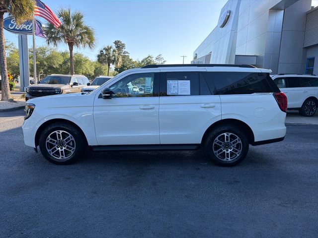 Certified 2025 Ford Expedition Active AWD/4WD image 4