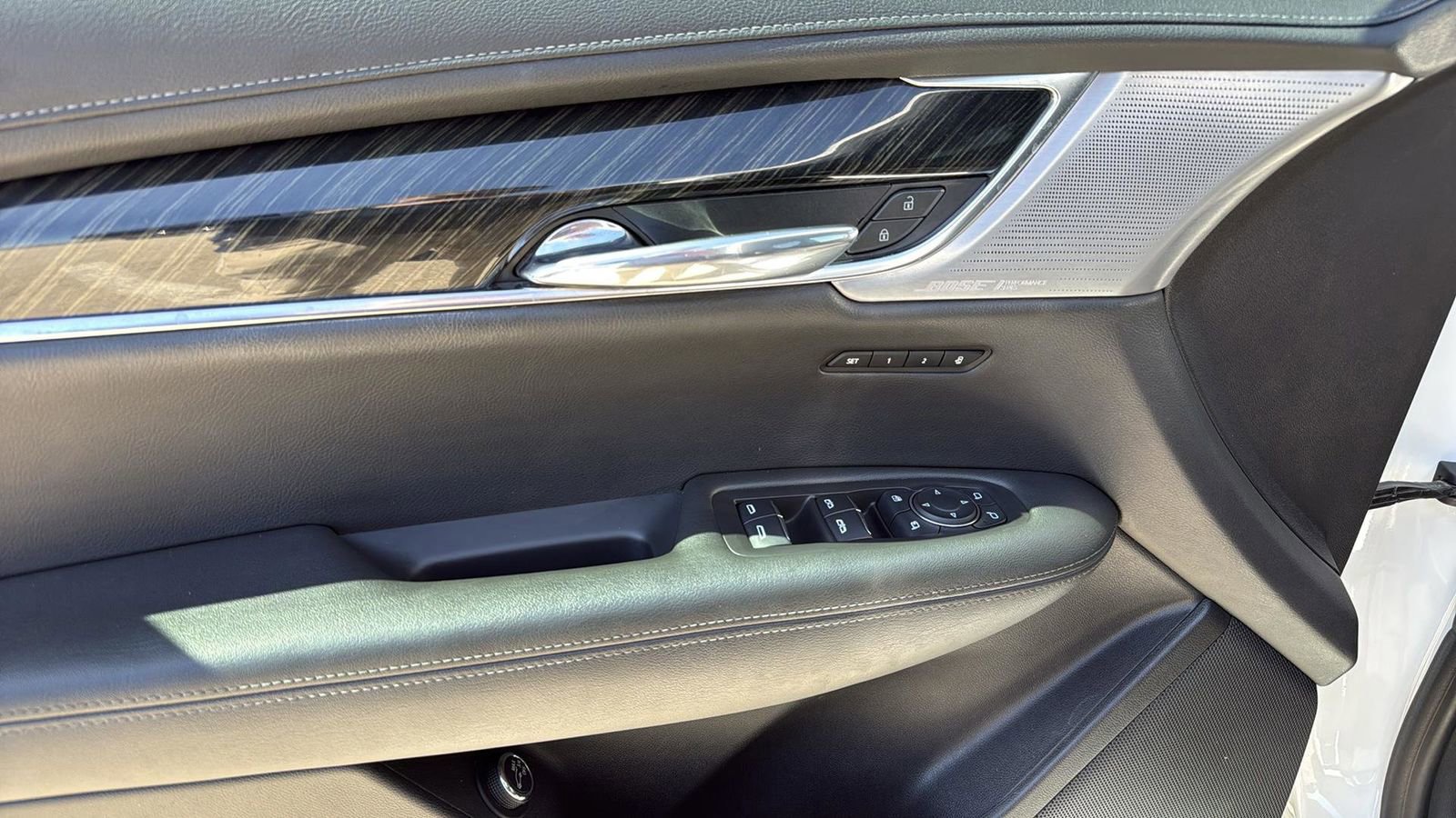 Used 2021 Cadillac XT6 Premium Luxury image 10