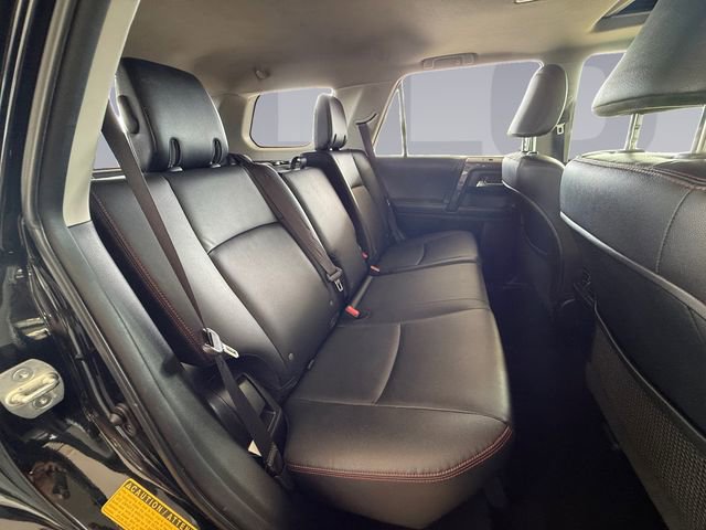 Used 2018 Toyota 4Runner TRD Off-Road Premium AWD/4WD image 18