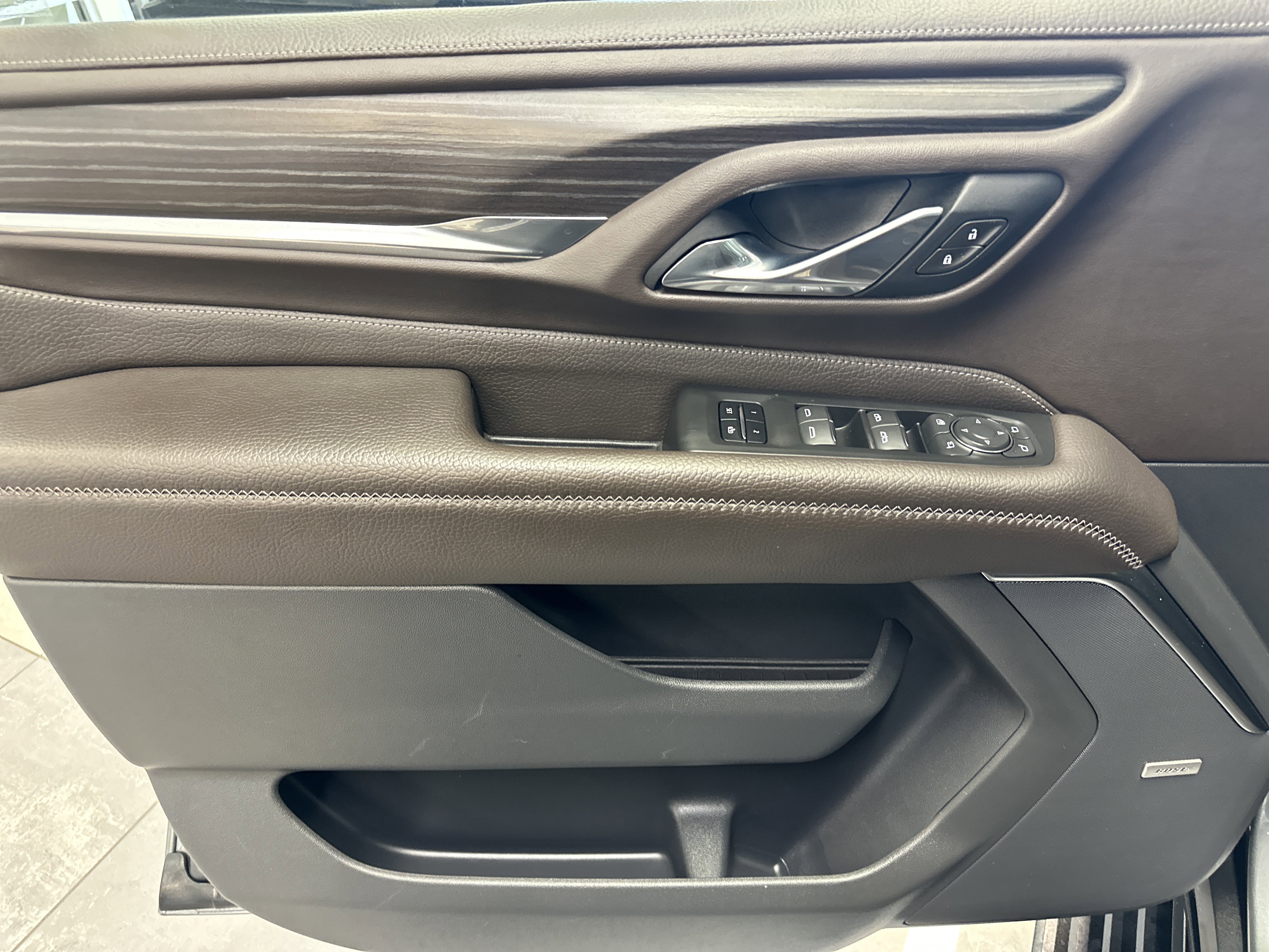 Used 2021 GMC Yukon Denali w/ Denali Premium Package image 24