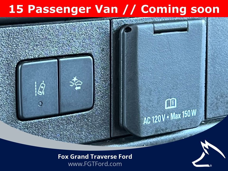 Used 2025 Chevrolet Express 3500 LT w/ LT Preferred Equipment Group image 25