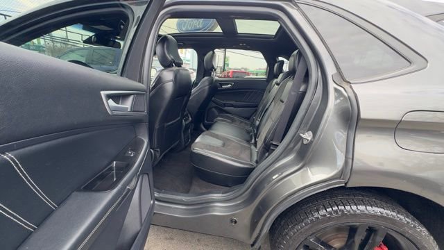 Certified 2019 Ford Edge ST w/ Equipment Group 401A image 18