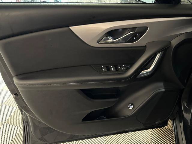 Used 2022 Chevrolet Blazer LT FWD image 10