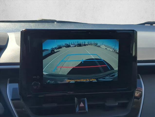 Used 2025 Toyota Corolla LE image 16