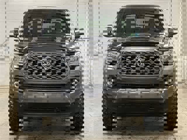 Used 2020 Toyota Tacoma TRD Sport image 29