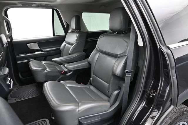 Certified 2025 Ford Expedition Active AWD/4WD image 28