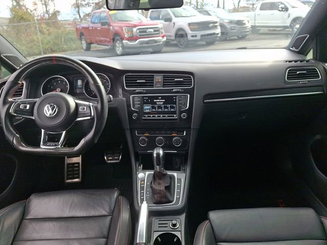 Used 2017 Volkswagen GTI SE image 14