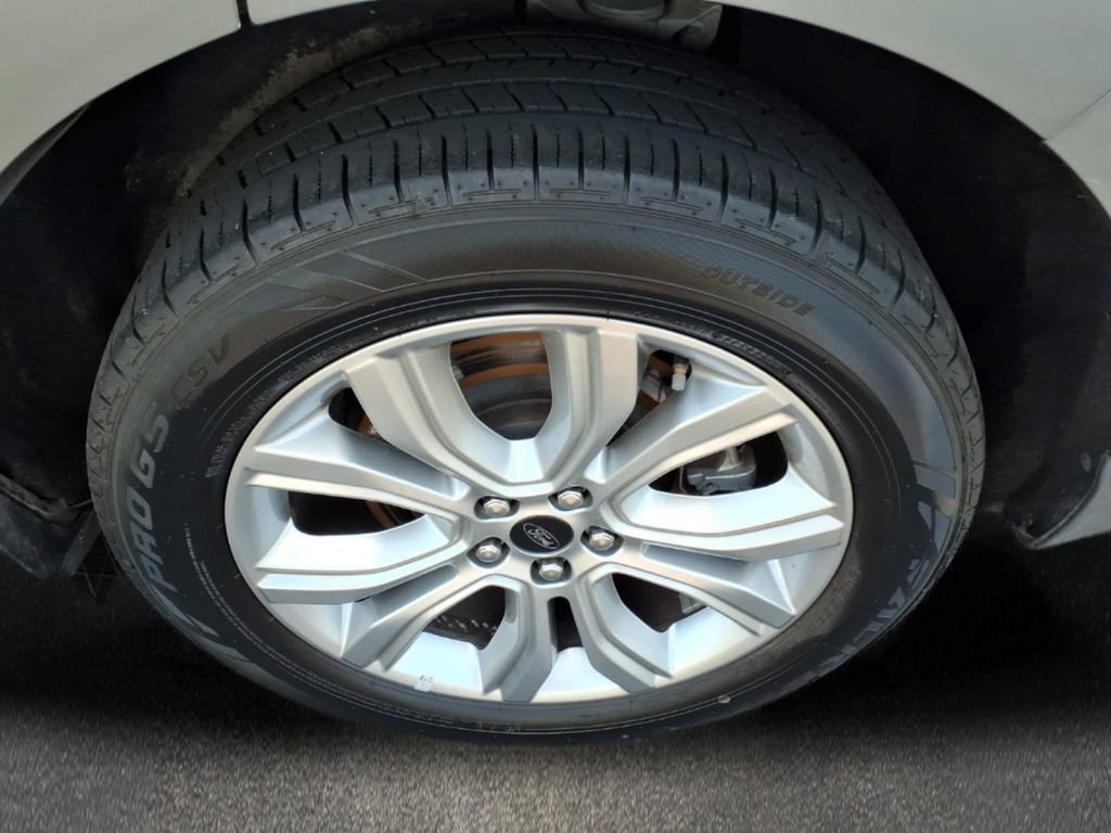 Certified 2023 Ford Edge Titanium AWD/4WD image 25