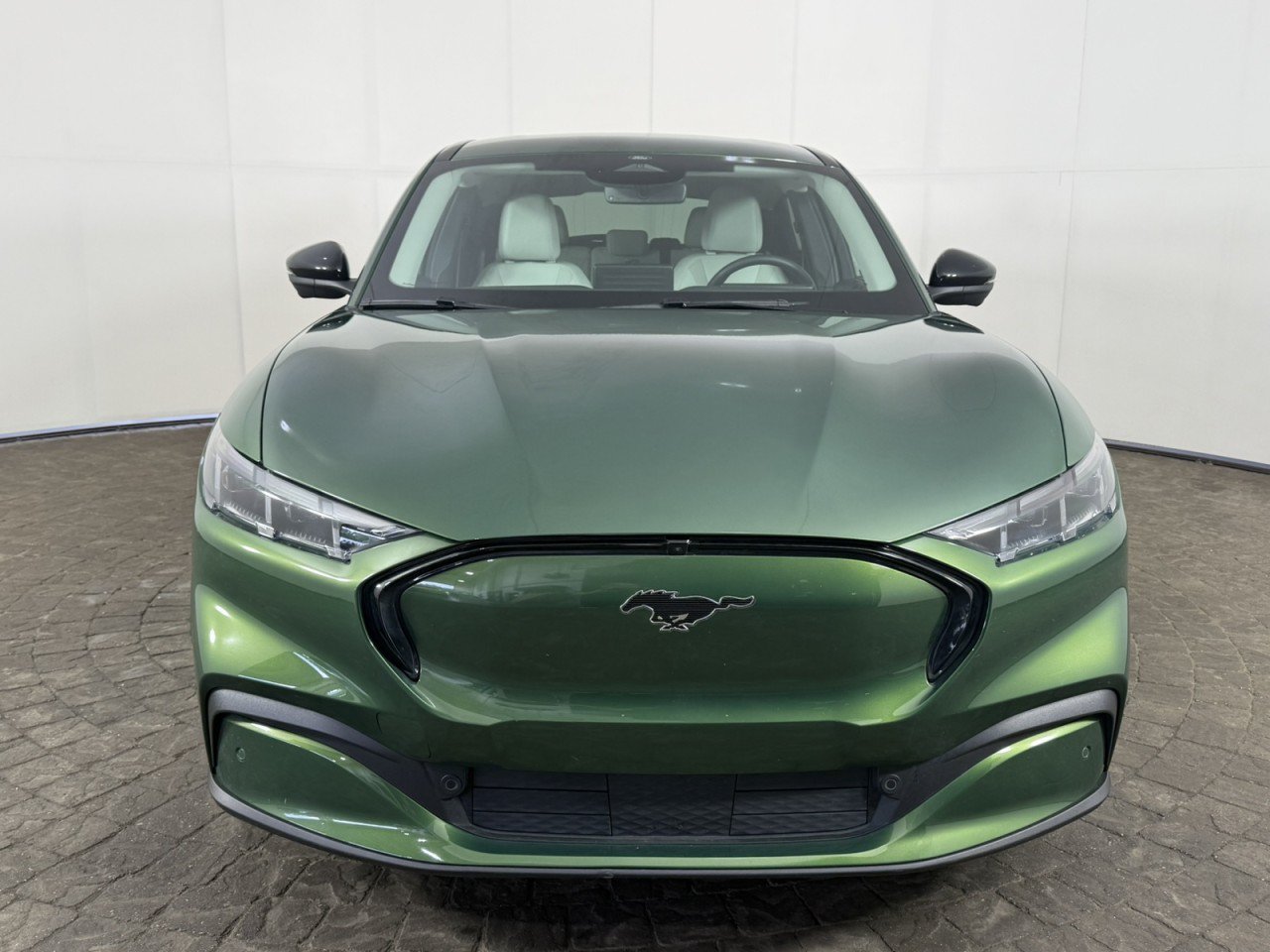 Certified 2025 Ford Mustang Mach-E Premium AWD/4WD image 2